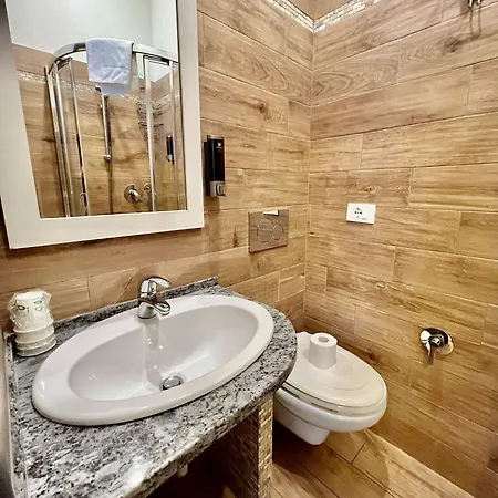 بيت ضيافة Casa Zeffirino سانريمو