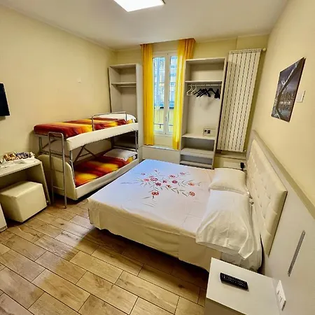 Guest house Casa Zeffirino 2*