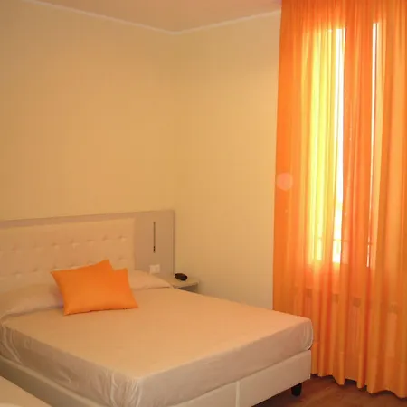 Casa Zeffirino Guest house 2*