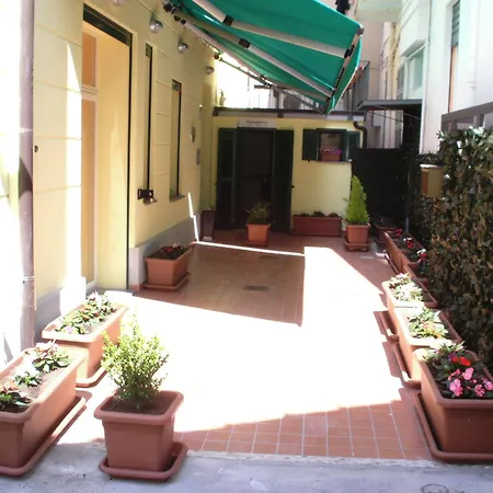 Casa Zeffirino Guest house