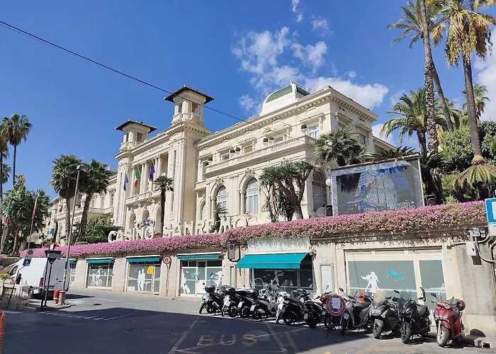 Casa Zeffirino 4* סנרמו